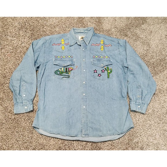 Vintage 90s Field Gear Western Embroidered Chambray Denim Shirt Womens Large L - Picture 1 of 6